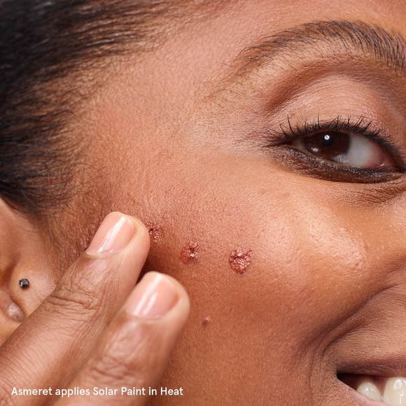 Glossier Solar Paint Luminious Gel-Cream Bronzer- Heat - Picture 5 of 7